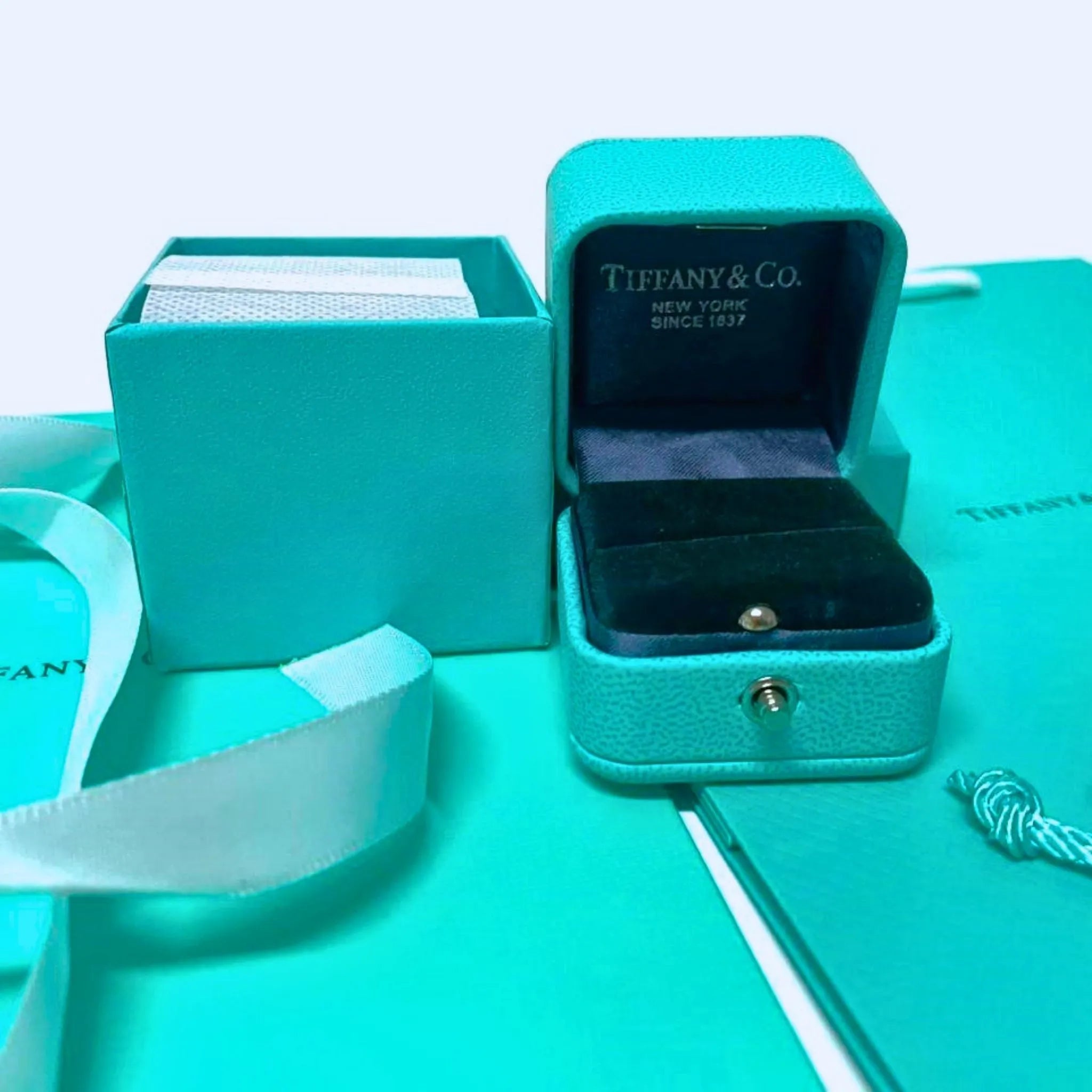 Tiffany & Co. Engagement Ring Box Set with Outer Box, Pouch, Certificate, Folder & Shopping Bag