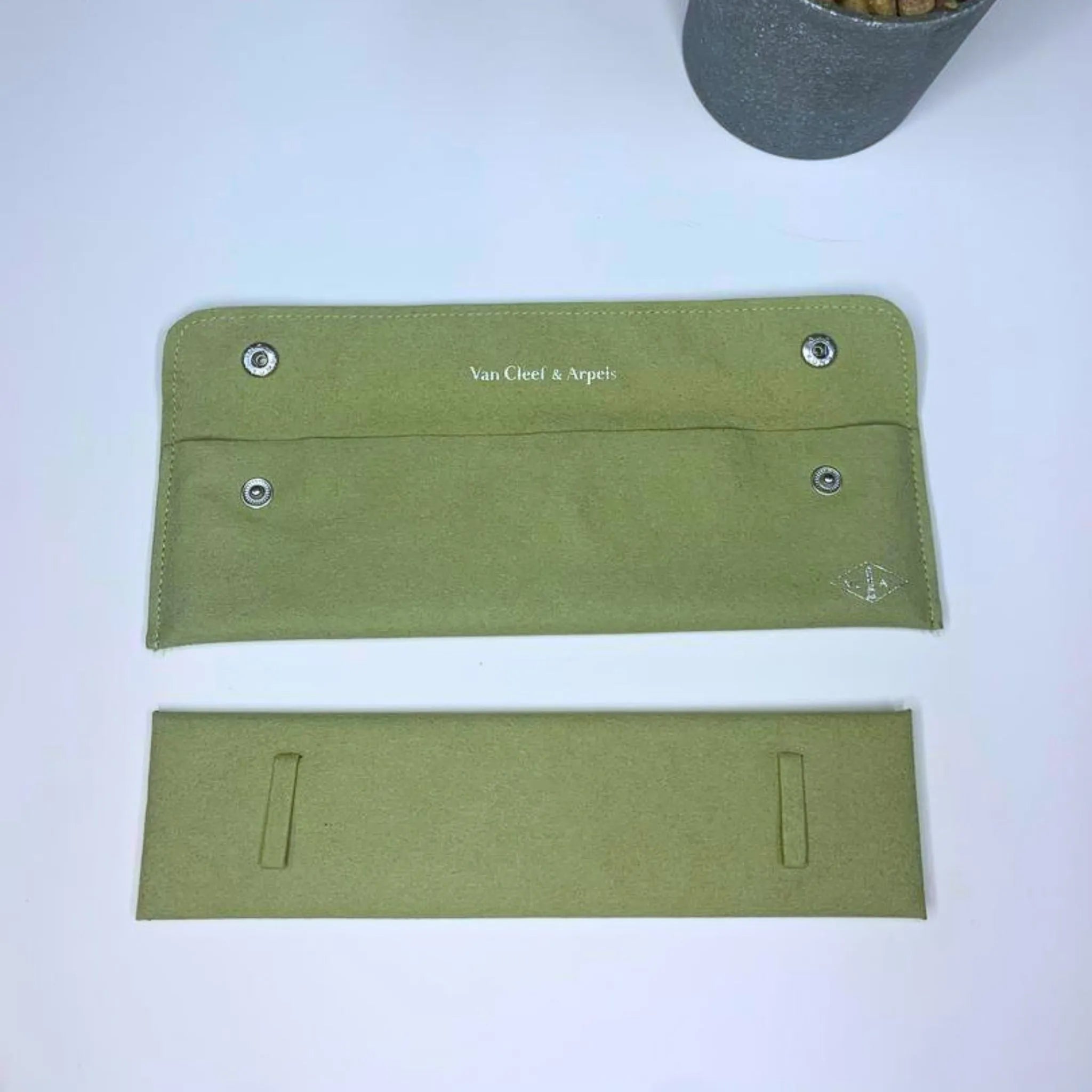 Van Cleef & Arpels Green Suede Necklace Holder Travel Pouch