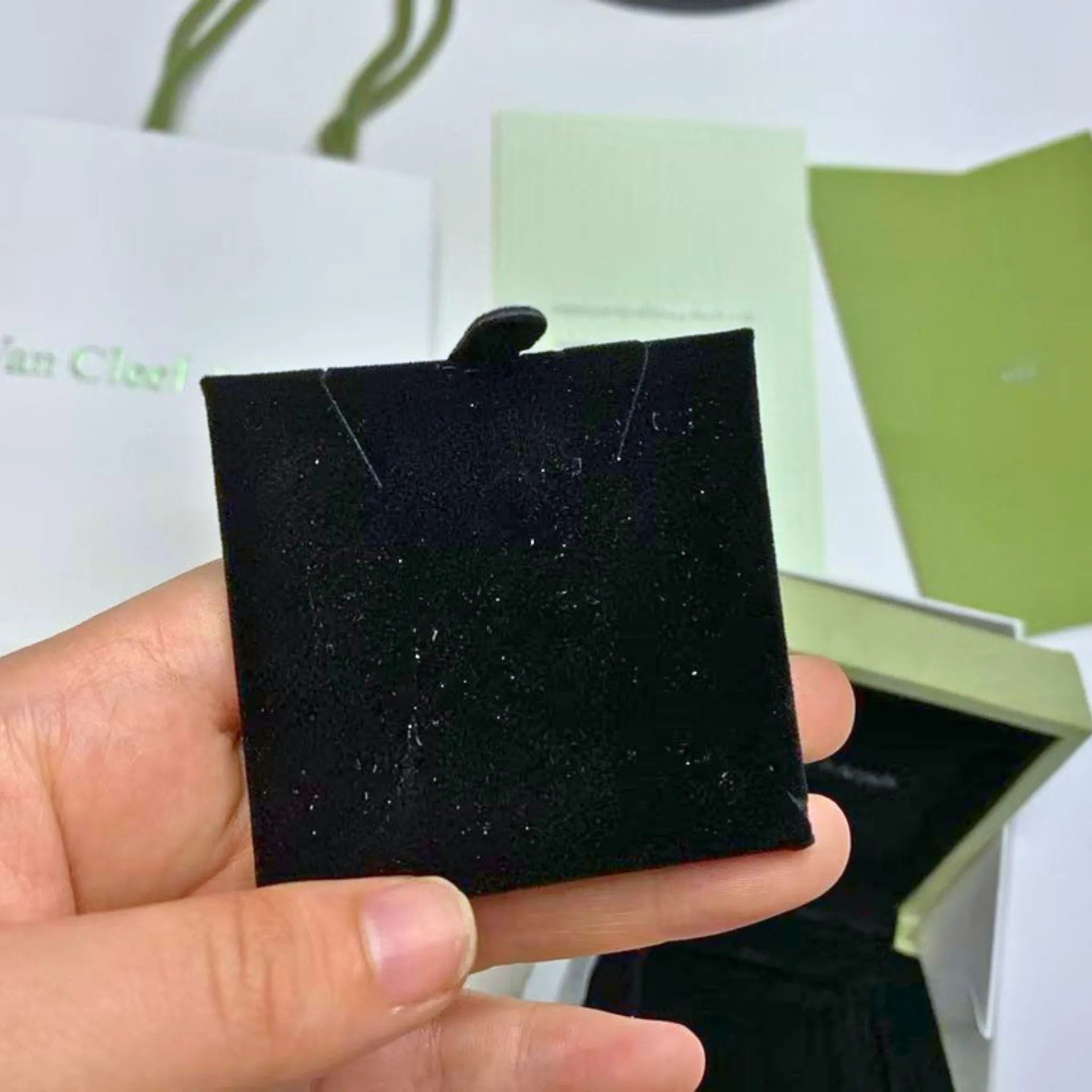 Van Cleef & Arpels Green Suede Pendant Necklace Jewellery Box & Presentation Case