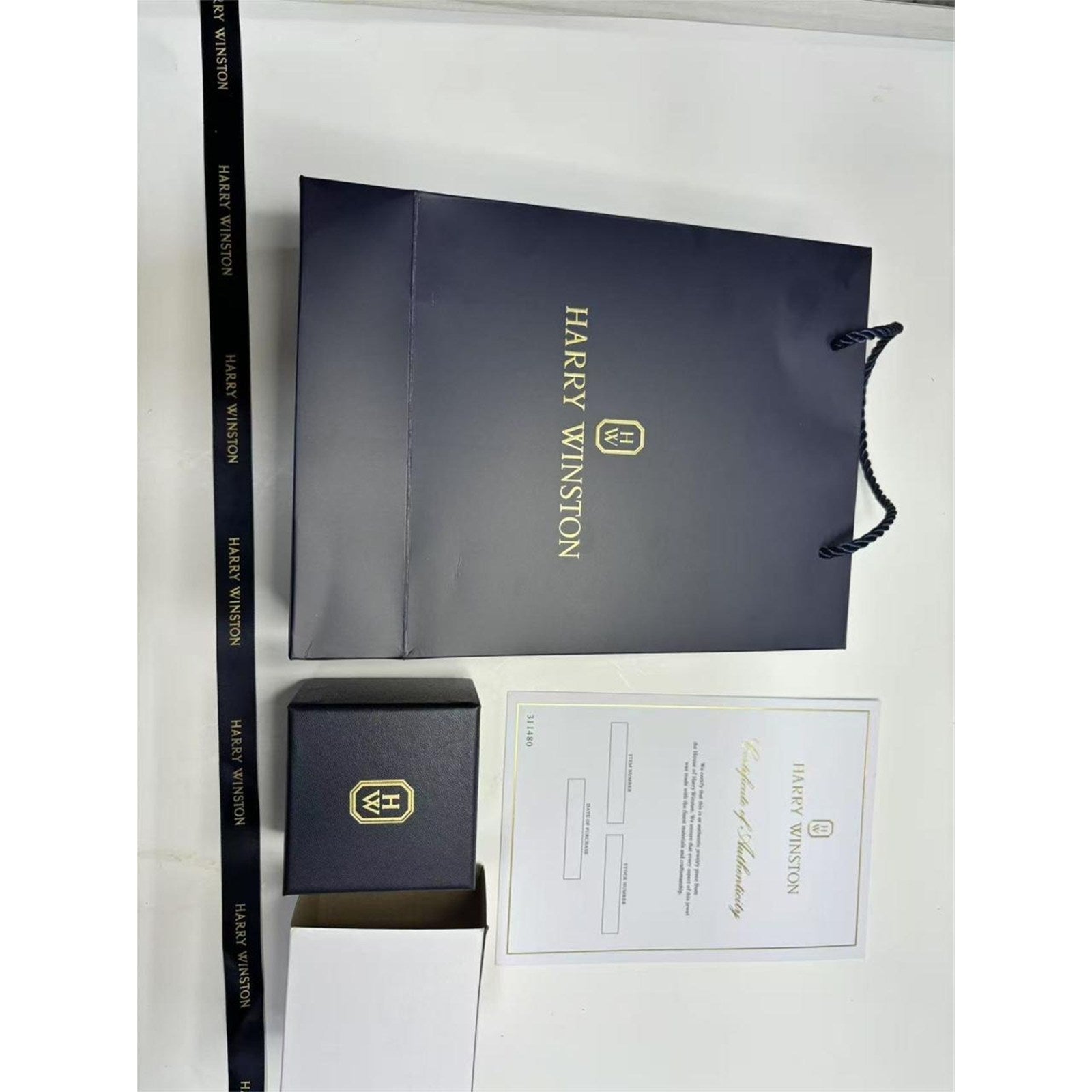Harry Winston Genuine Ring case Jewelry Navy Leather empty case Gift Box - photo 4