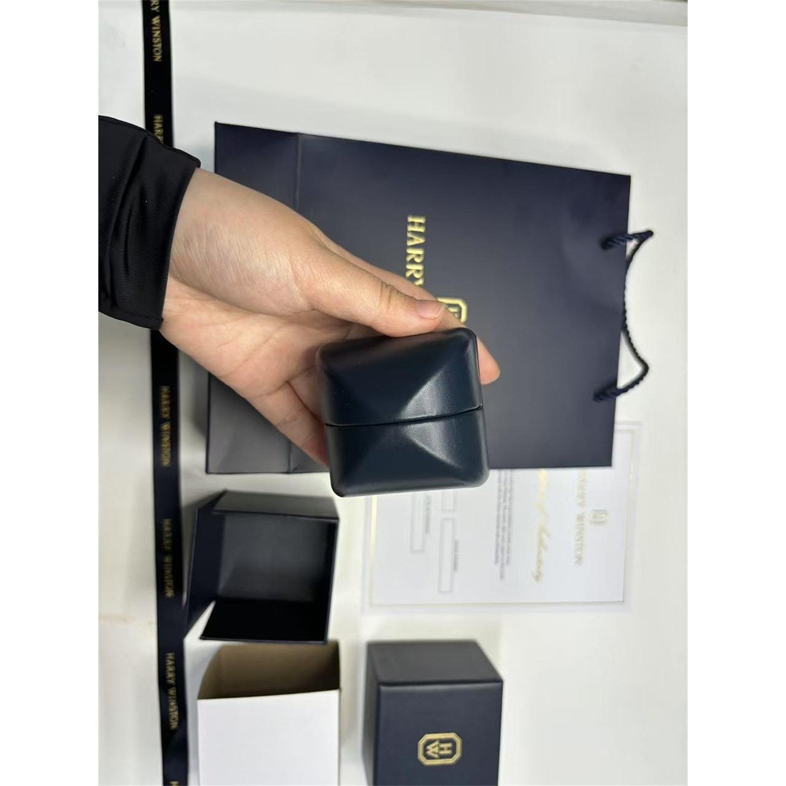 Harry Winston Genuine Ring case Jewelry Navy Leather empty case Gift Box - photo 7