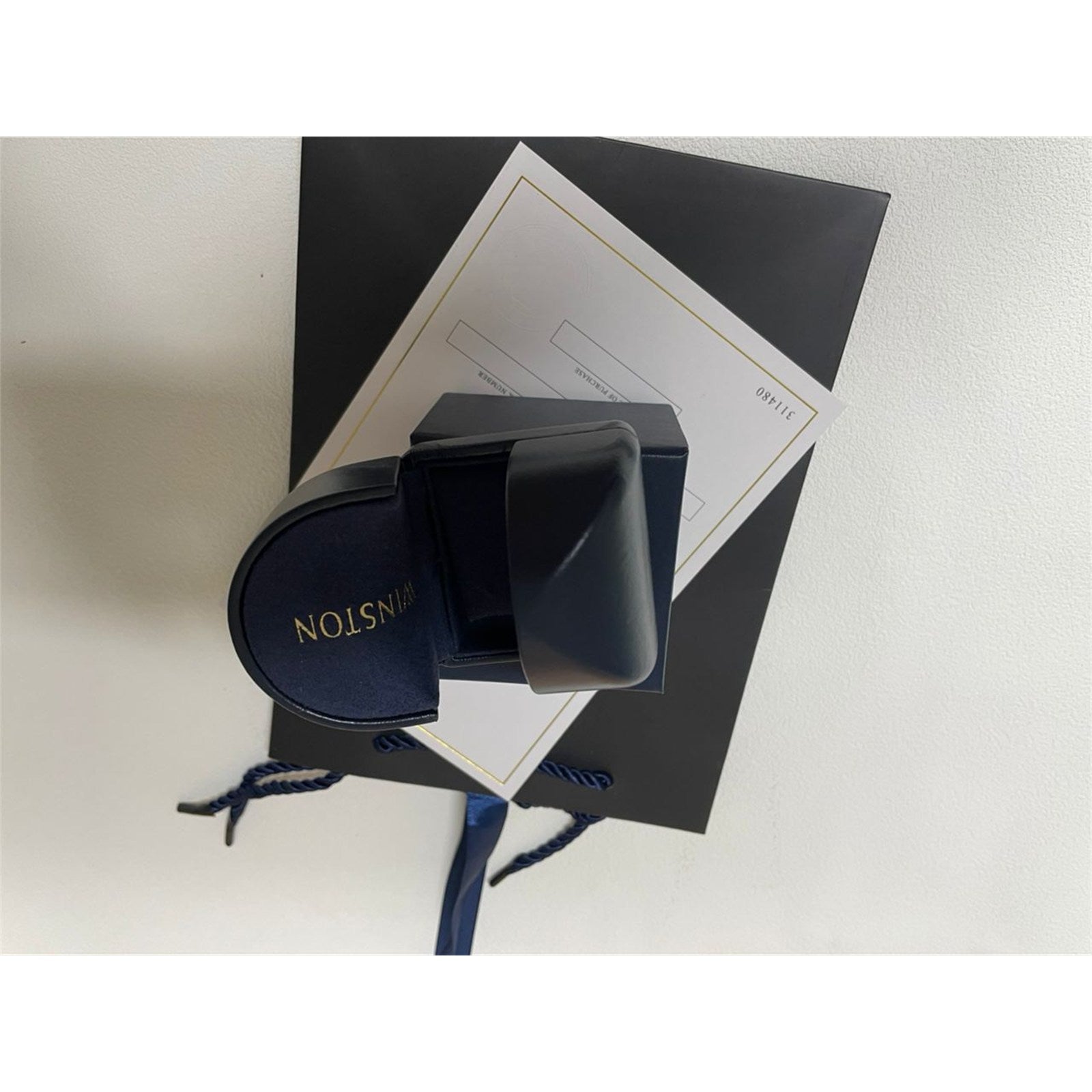 Harry Winston Necklace / Pendant Jewelry Case with Bag , Ribbon & Certificate - photo 6