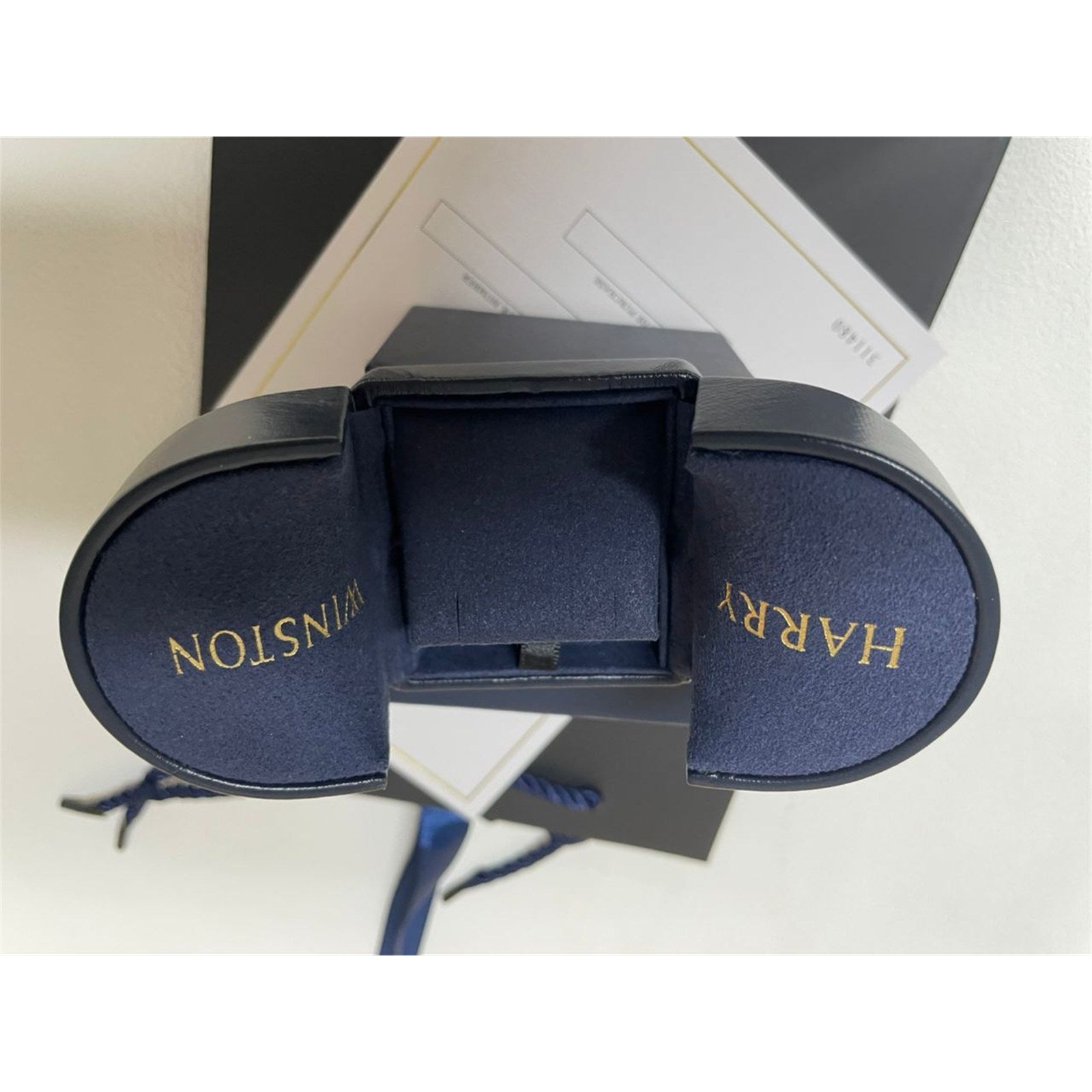 Harry Winston Necklace / Pendant Jewelry Case with Bag , Ribbon & Certificate - photo 8