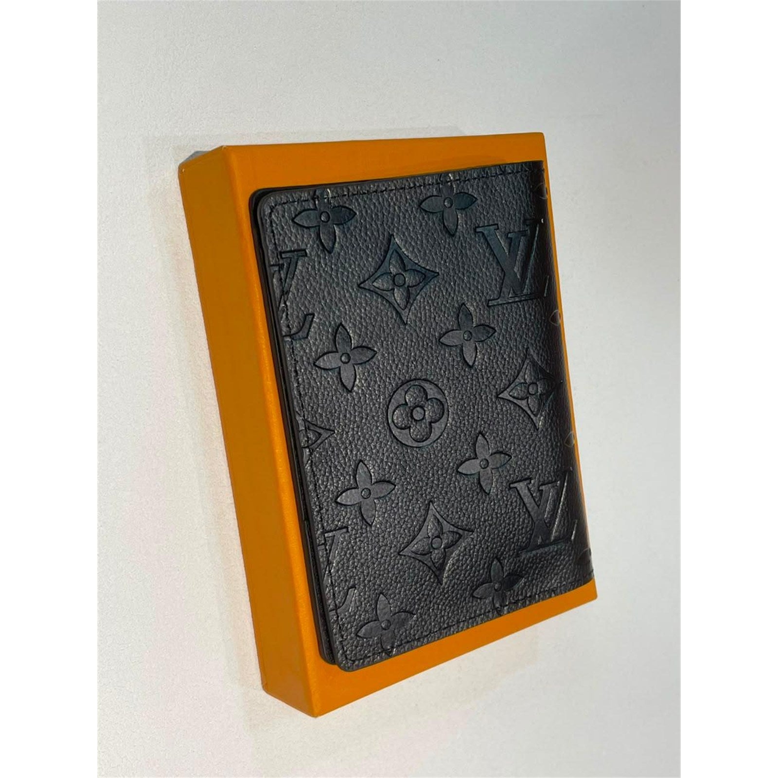Louis Vuitton passport case Passport Cover Couverture Passport NM Monogram - photo 6