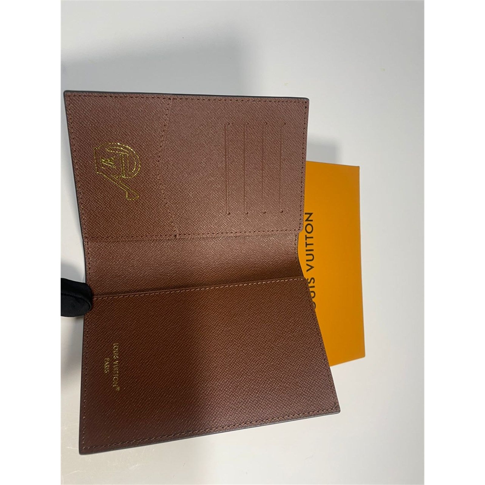 Louis Passport Cover Monogram Flower Canvas Brown - photo 4