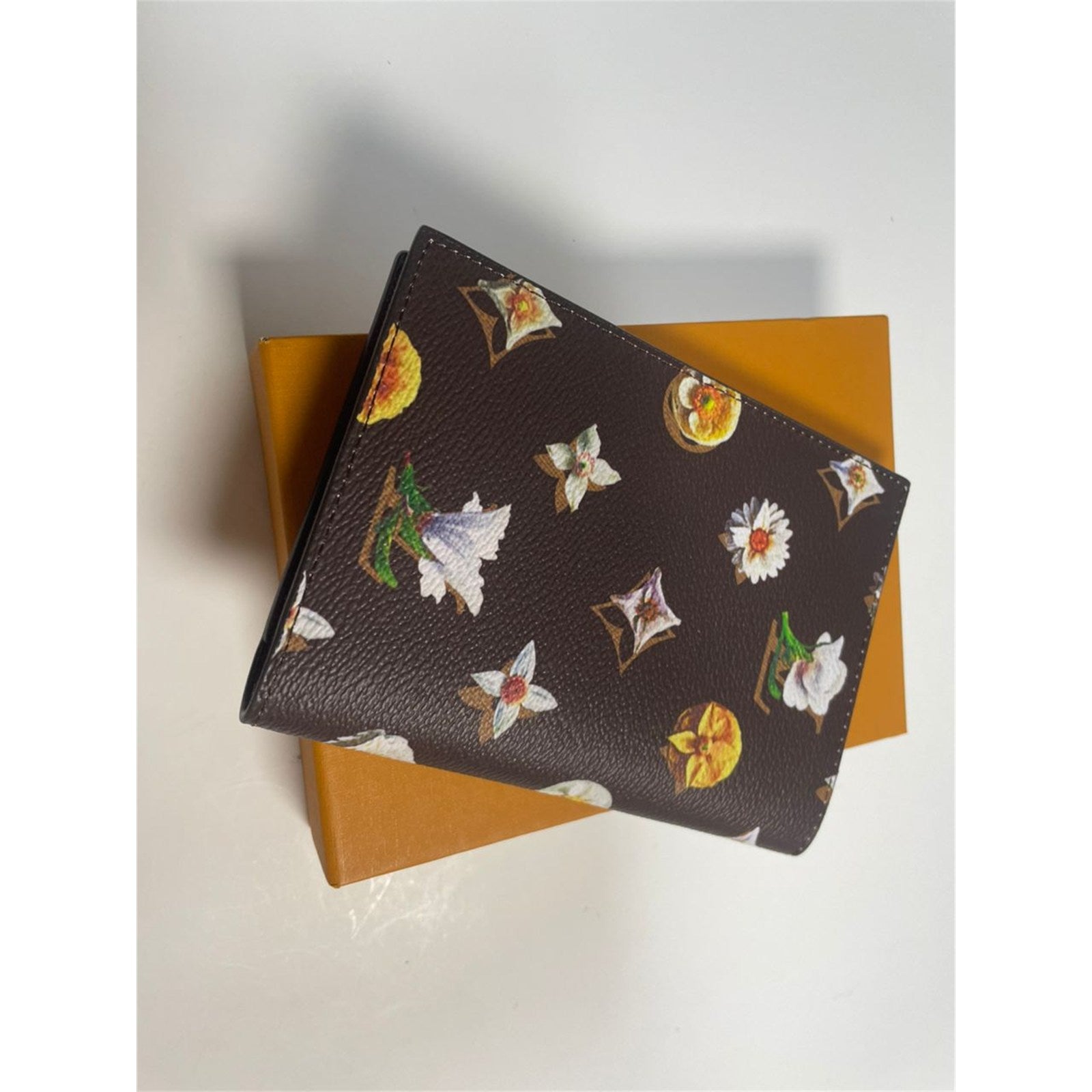 Louis Passport Cover Monogram Flower Canvas Brown - photo 6