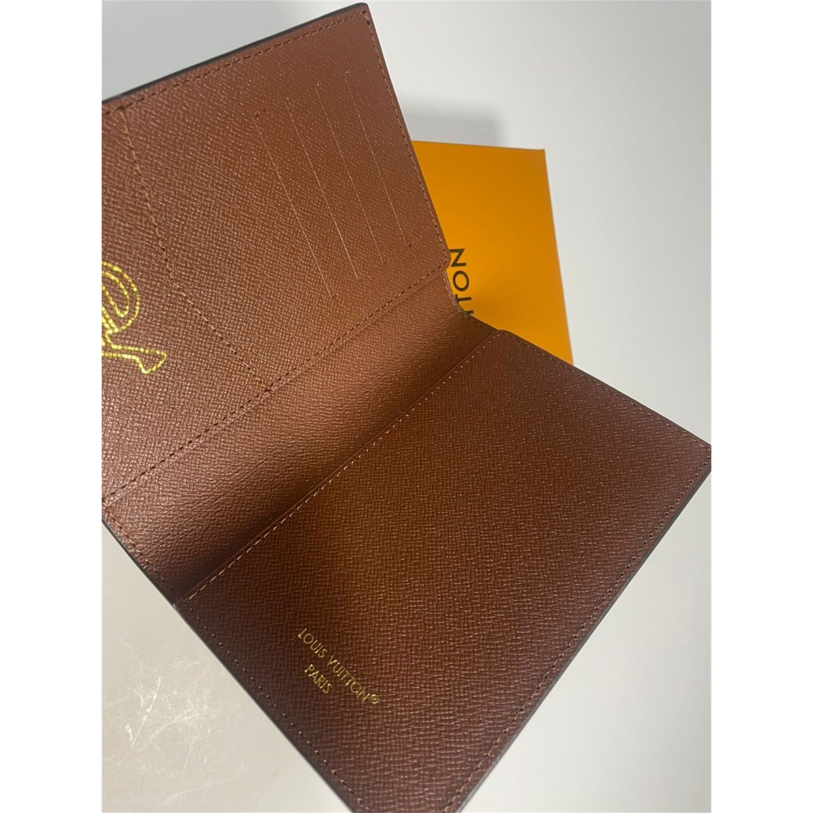 Louis Passport Cover Monogram Flower Canvas Brown - photo 8