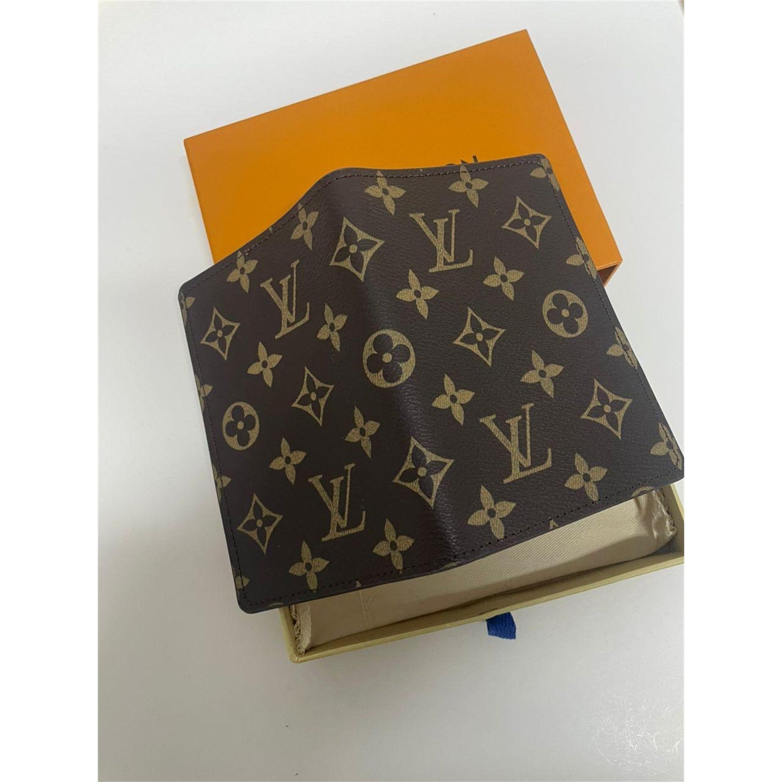 Louis Vuitton Monogram Passport Cover Brown - photo 4