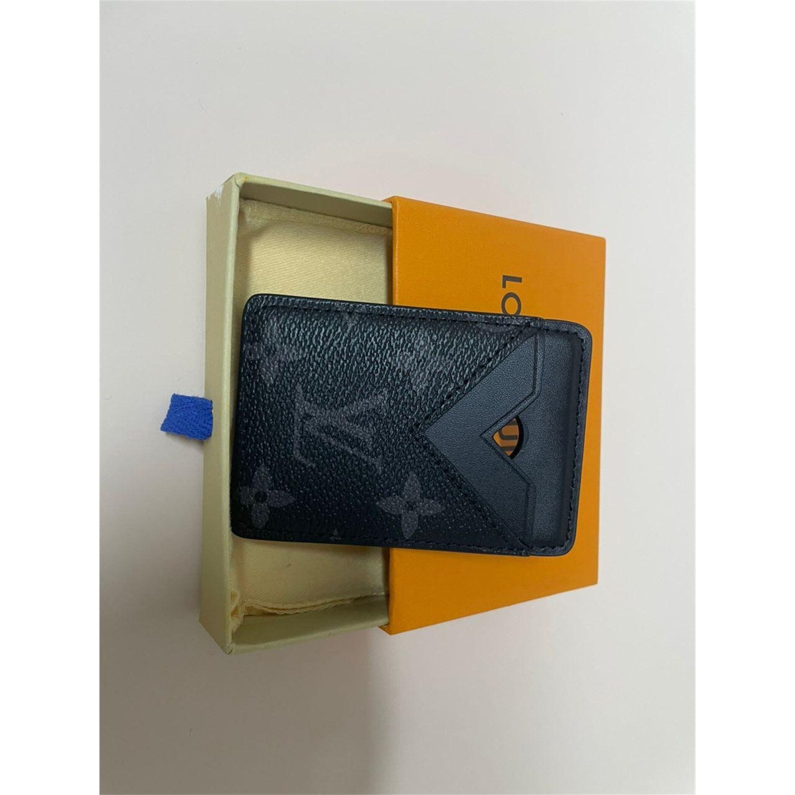 Louis Vuitton M12602 Card Case Monogram Eclipse MagSafe Card Holder - photo 2