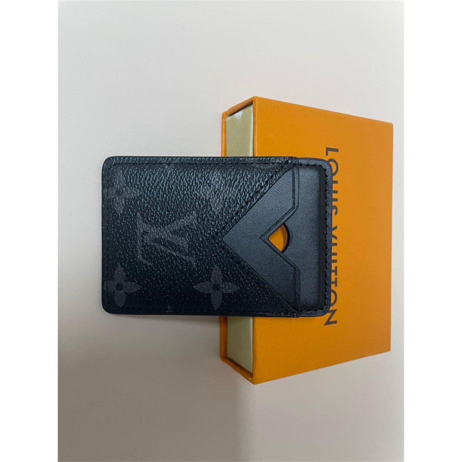 Louis Vuitton M12602 Card Case Monogram Eclipse MagSafe Card Holder - photo 5