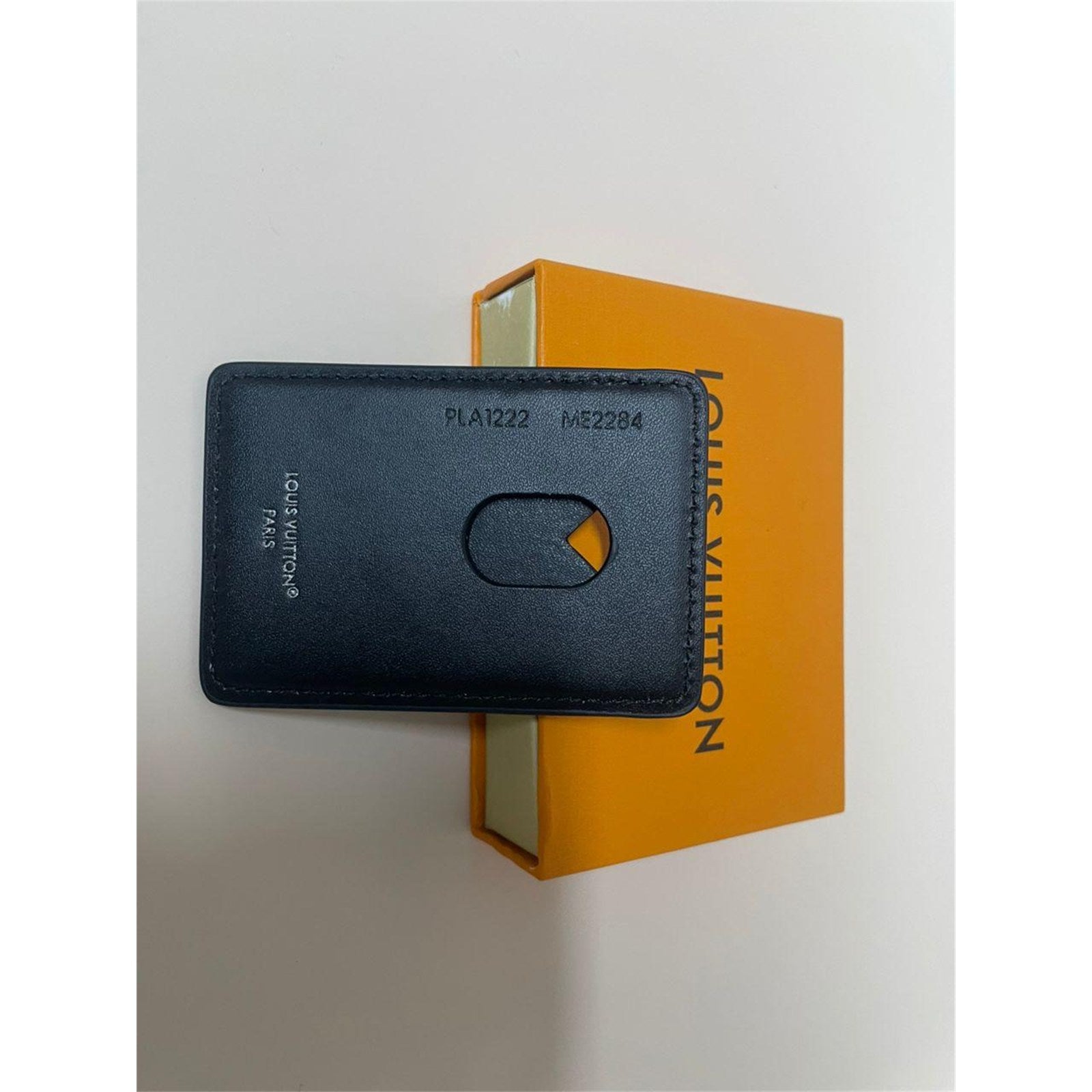 Louis Vuitton M12602 Card Case Monogram Eclipse MagSafe Card Holder - photo 8