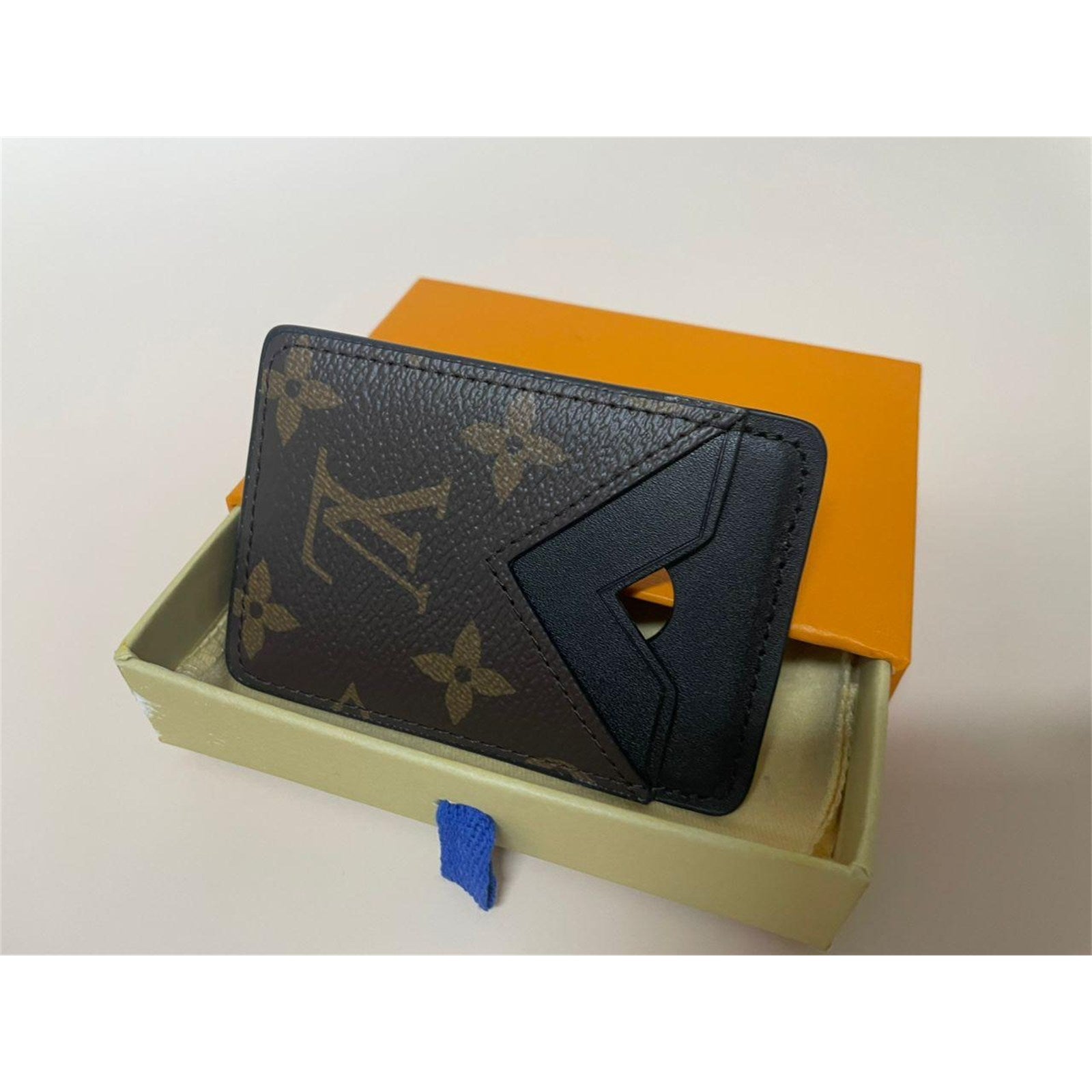 Louis Vuitton Porte-Cartes Magnetic Card Holder Brown Monogram - photo 1