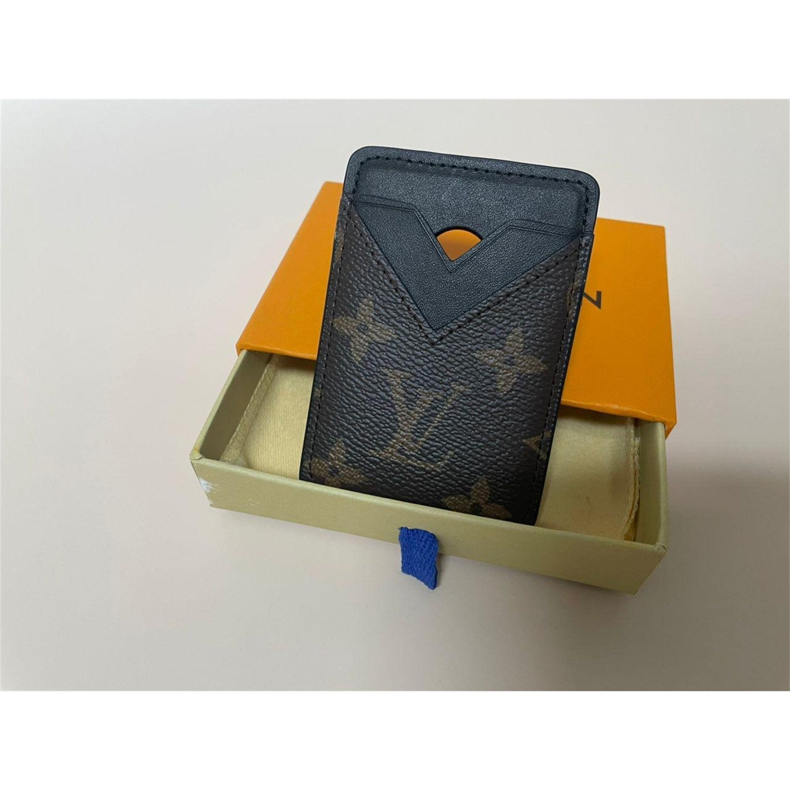 Louis Vuitton Porte-Cartes Magnetic Card Holder Brown Monogram - photo 2