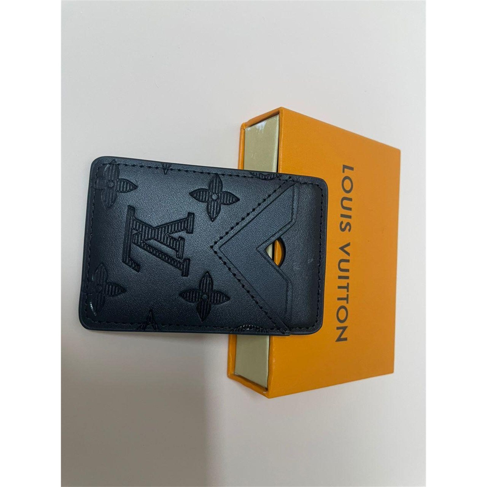 Louis Vuitton Magnetic Card Holder Black - photo 1