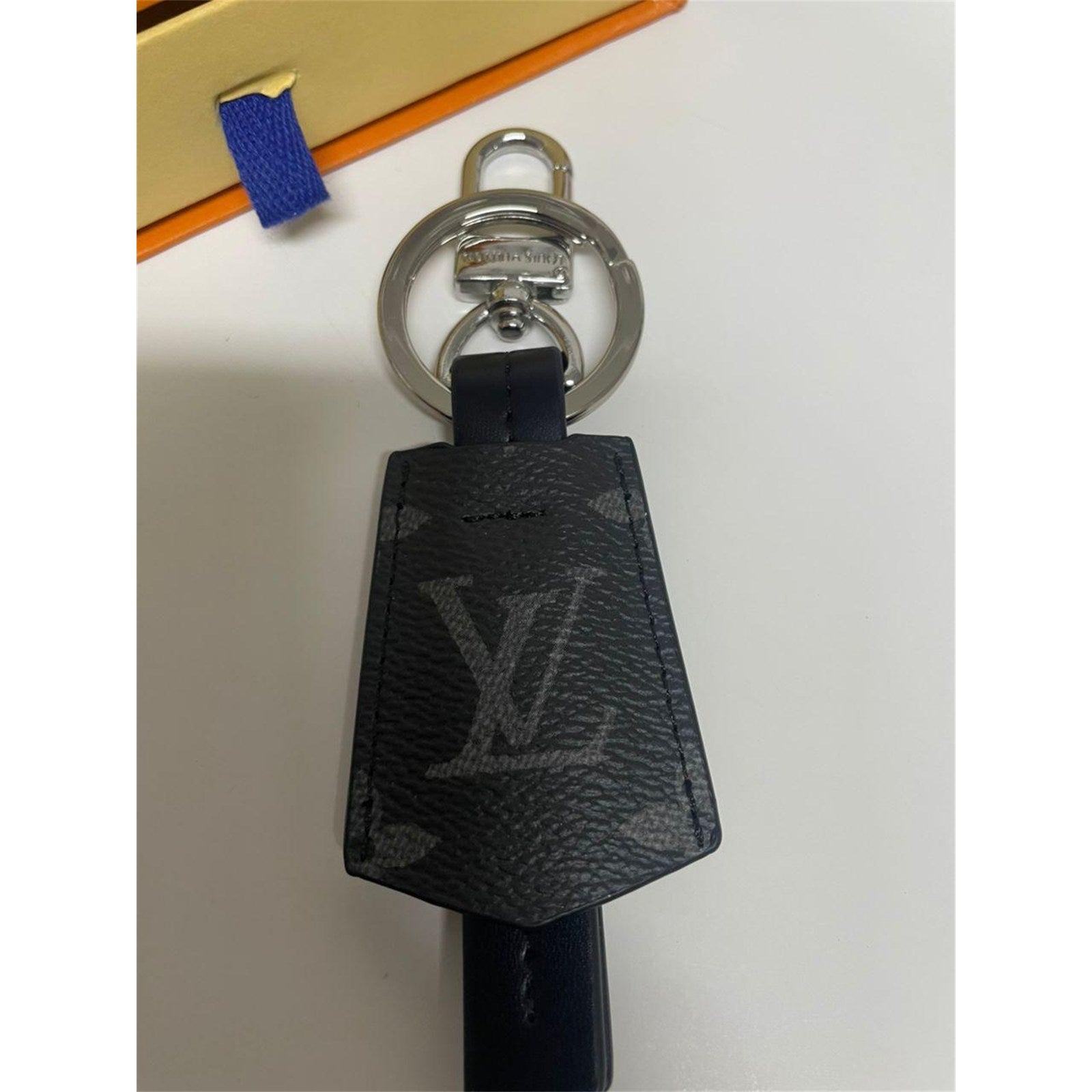 Vintage Black Leather Louis Vuitton Keychain Key Ring - photo 3