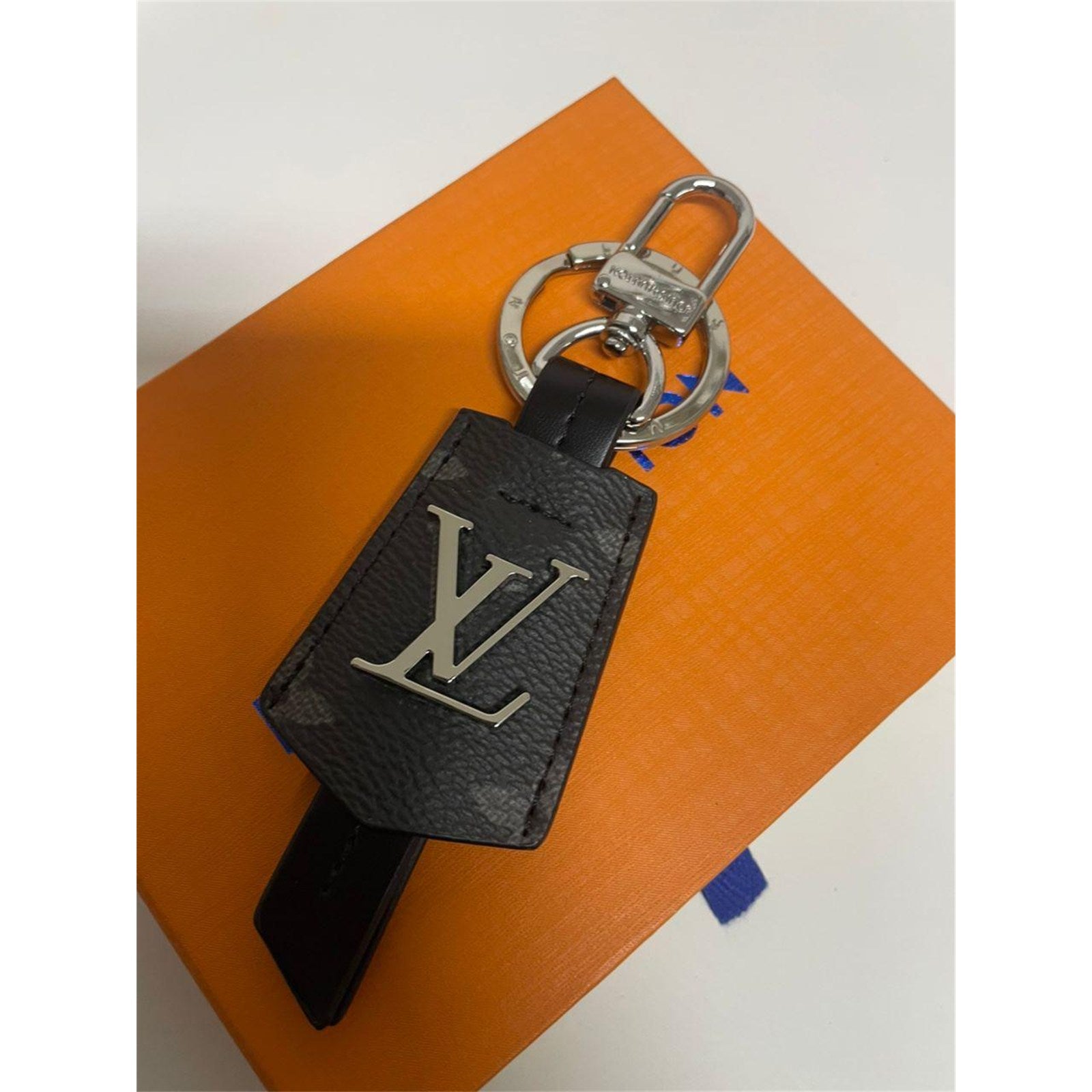 Vintage Black Leather Louis Vuitton Keychain Key Ring - photo 5