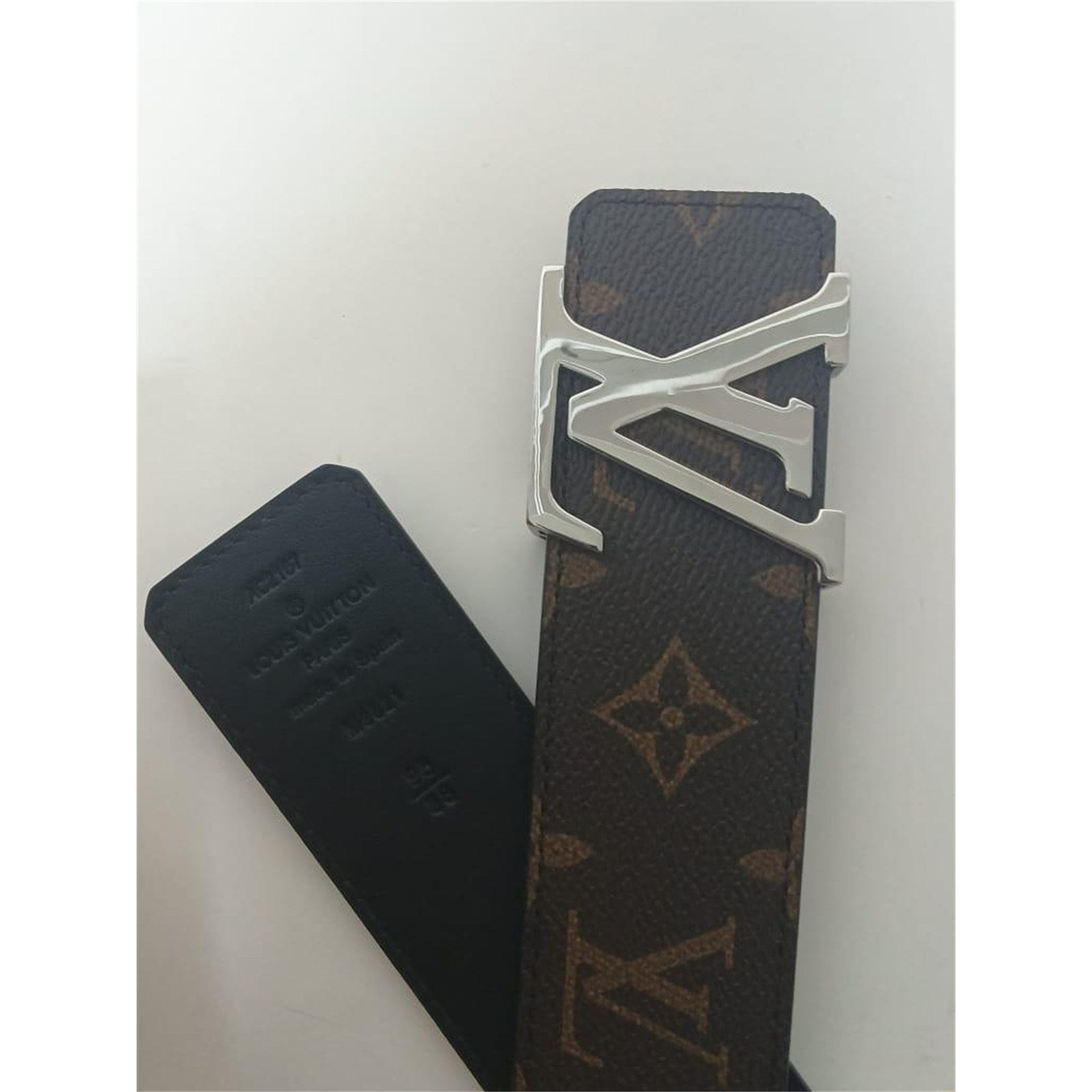 Louis Vuitton Matte Brown Belt Size 95/38 Sliver Buckle - photo 2