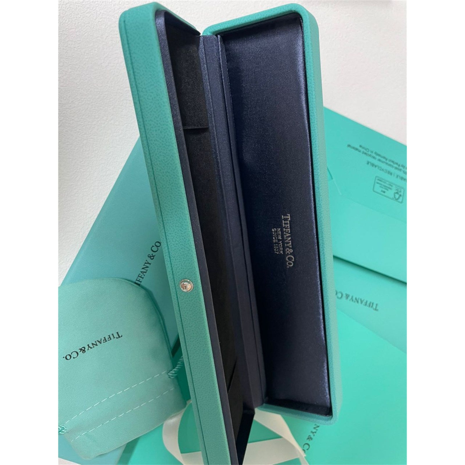 Tiffany & Co. Engagement Blue Leather Bracelet Empty Box Case - photo 1
