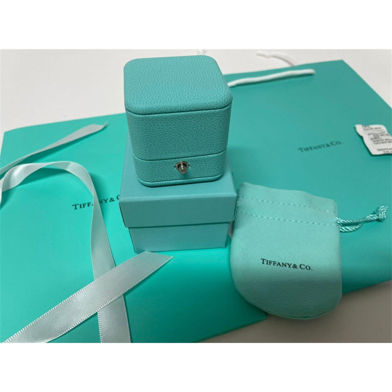 Tiffany & Co Engagement Ring Box + Outer Box + Pouch + Certificate + Folder +Bag - photo 3