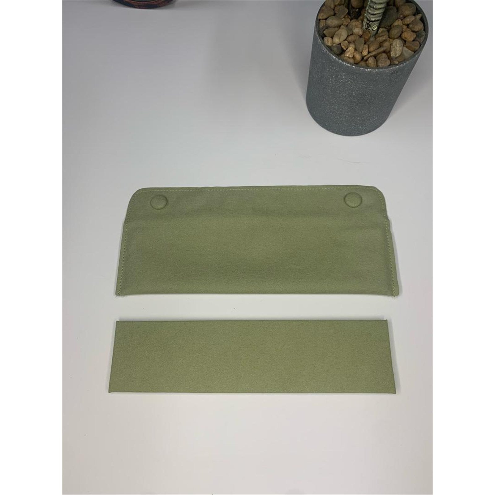Van Cleef & Arpels Bracelet case Green Suede Accessory Pouch VCA Travel case Set - photo 2