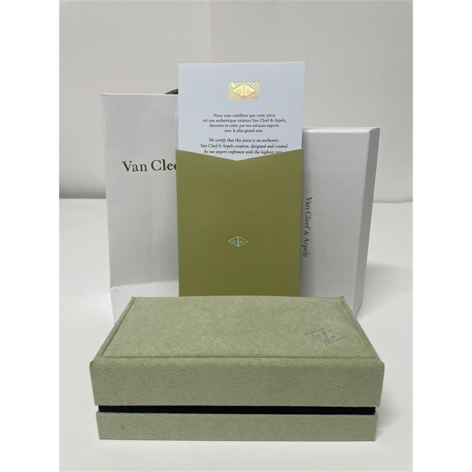 Van Cleef & Arpels Bracelet Jewelry Box Set - photo 6