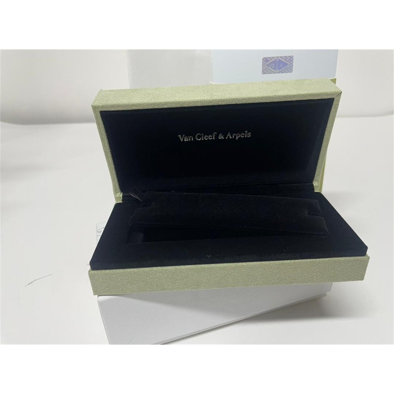 Van Cleef & Arpels Bracelet Jewelry Box Set - photo 8